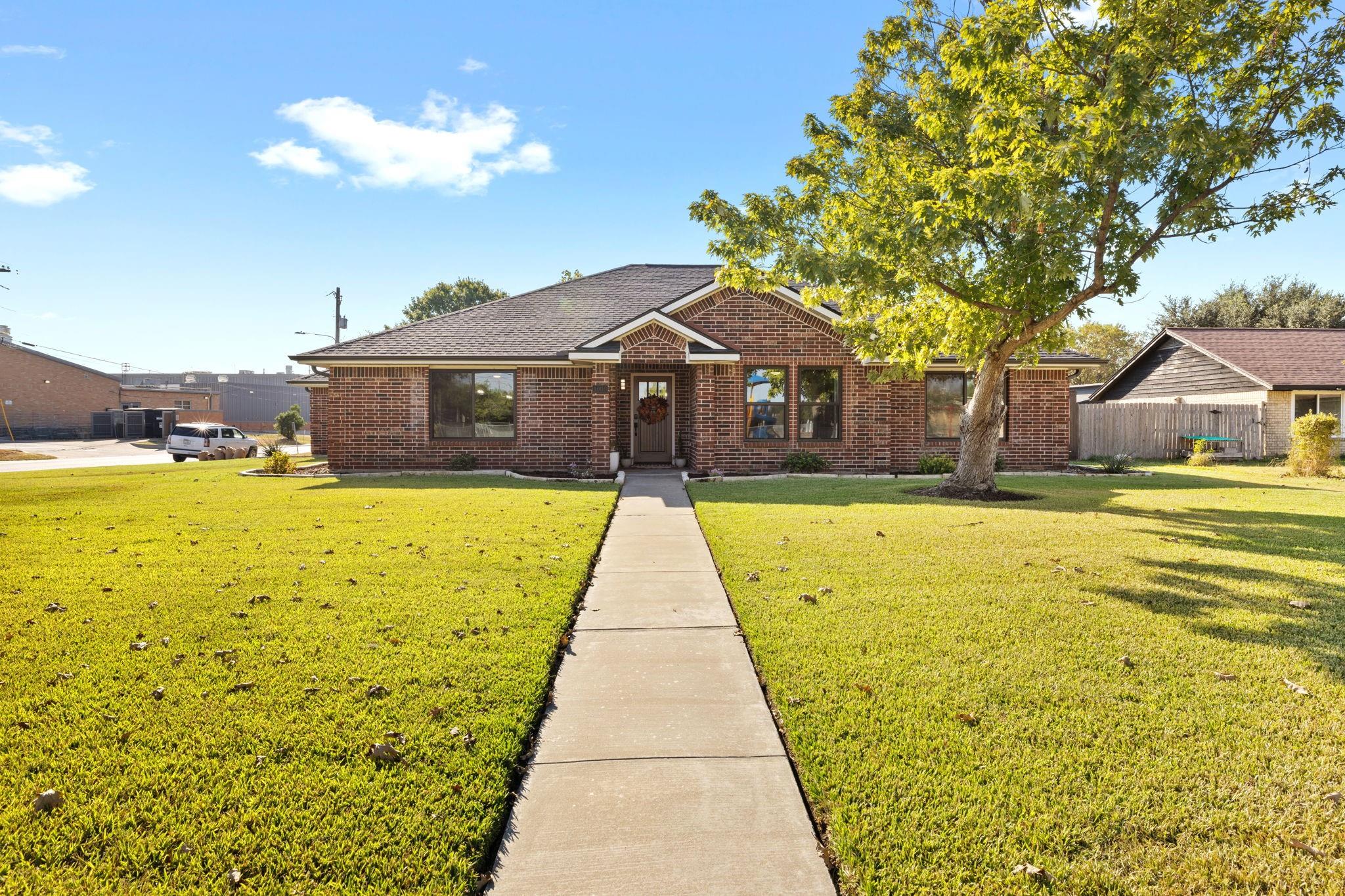 ABOR-3240480, 1000 Center ST