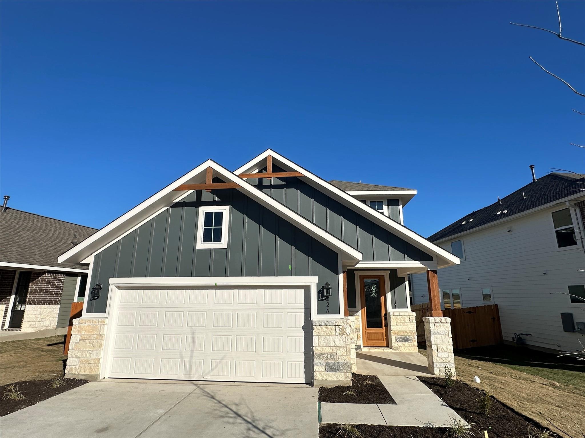 ABOR-5025652, 220 McCrae DR