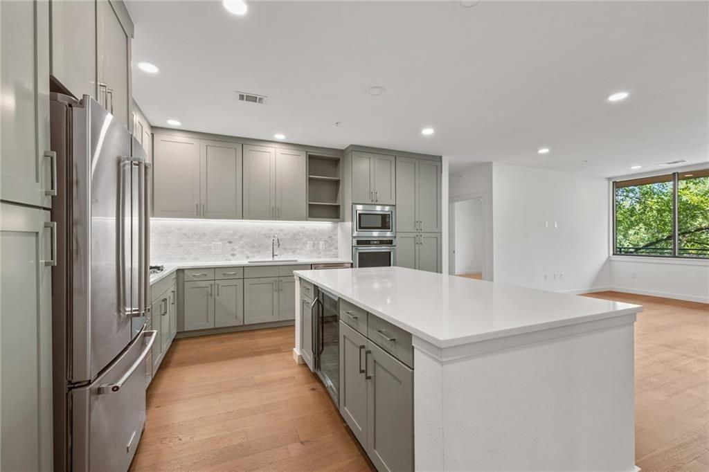 ABOR-8249447, 900 S 1st ST # 211