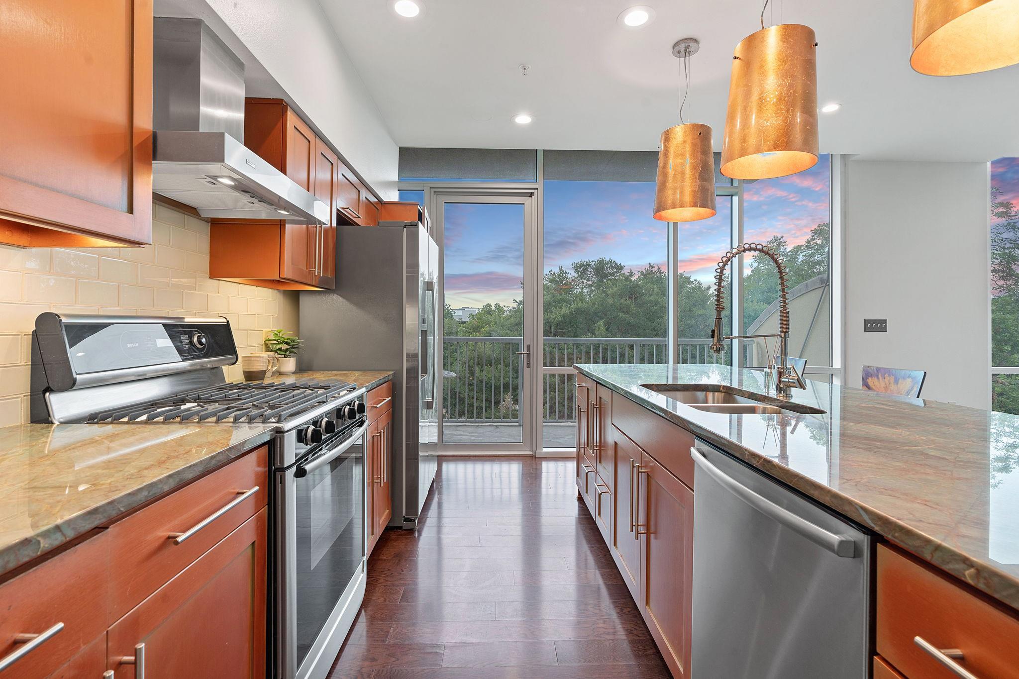 ABOR-4043135, 1600 Barton Springs RD # 2405