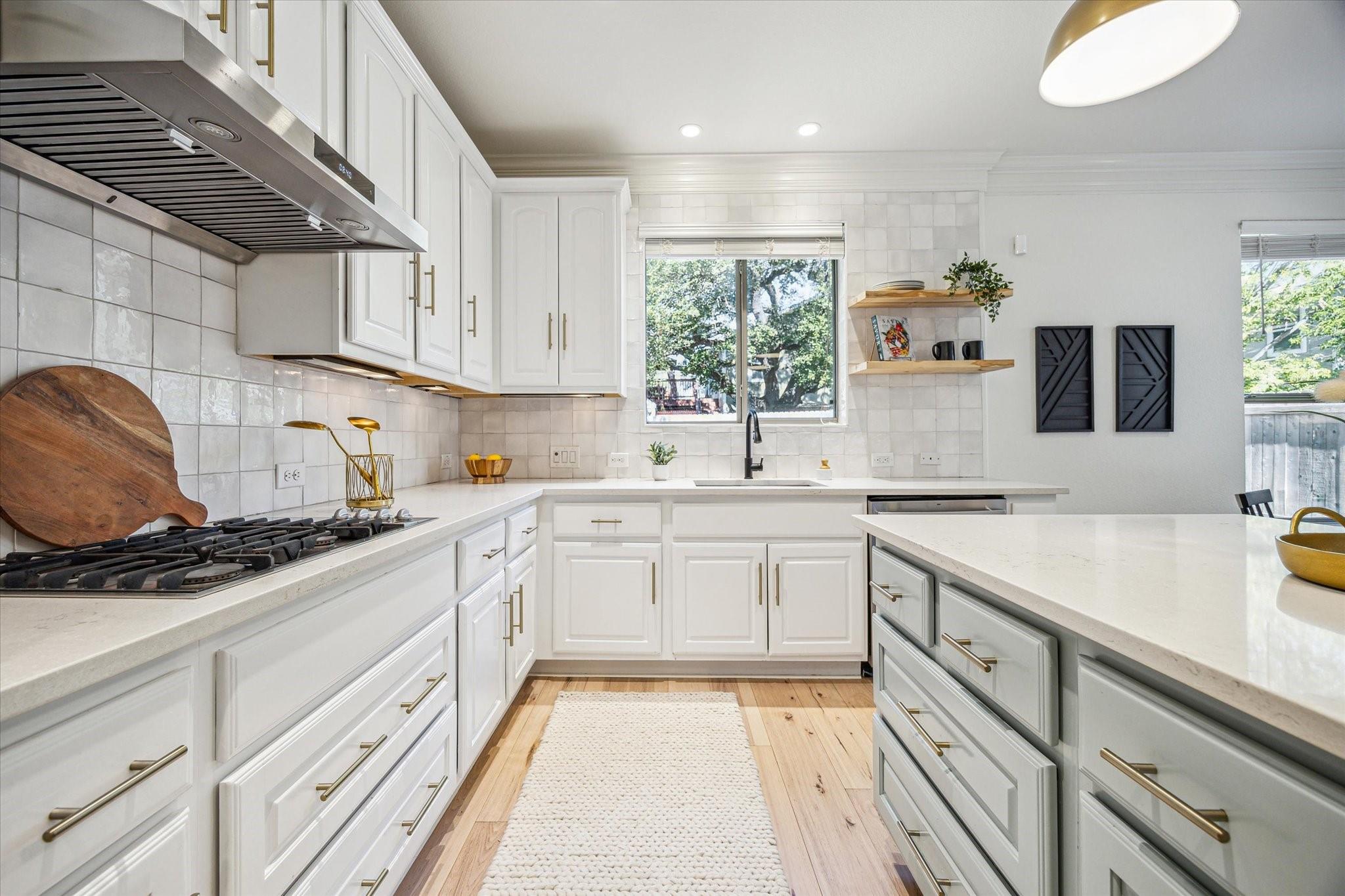 ABOR-2140334, 1808 Crown DR