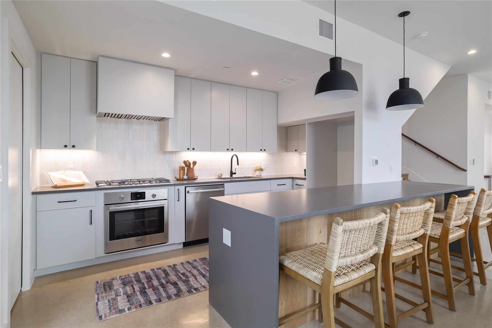 ABOR-9864951, 3008 Sorin ST