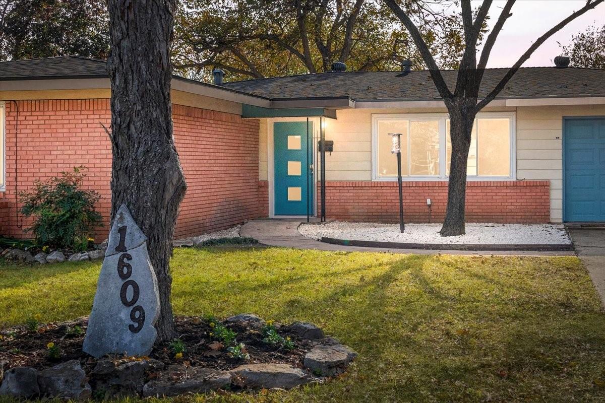 ABOR-9576692, 1609 Chatham Ave