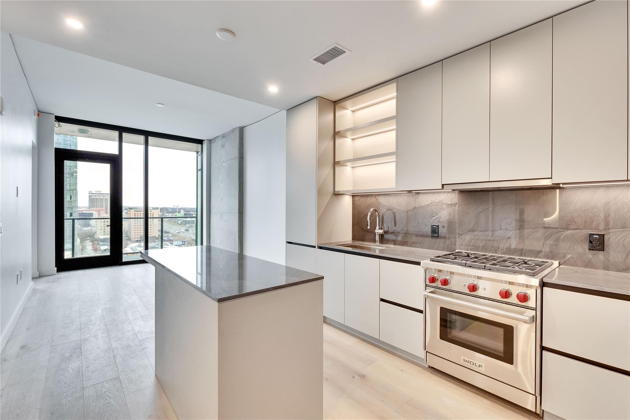 ABOR-6473779, 610 Davis ST # 1811