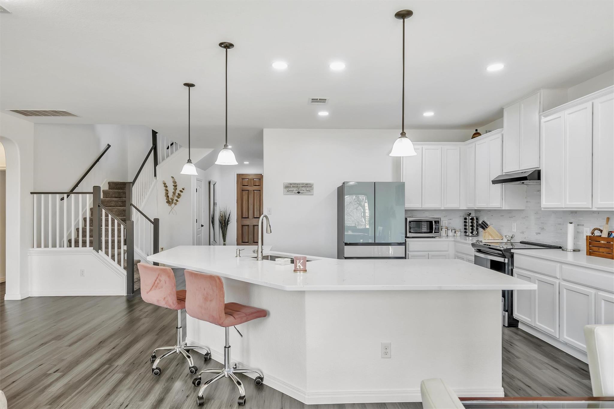 ABOR-1564230, 857 Apricot DR