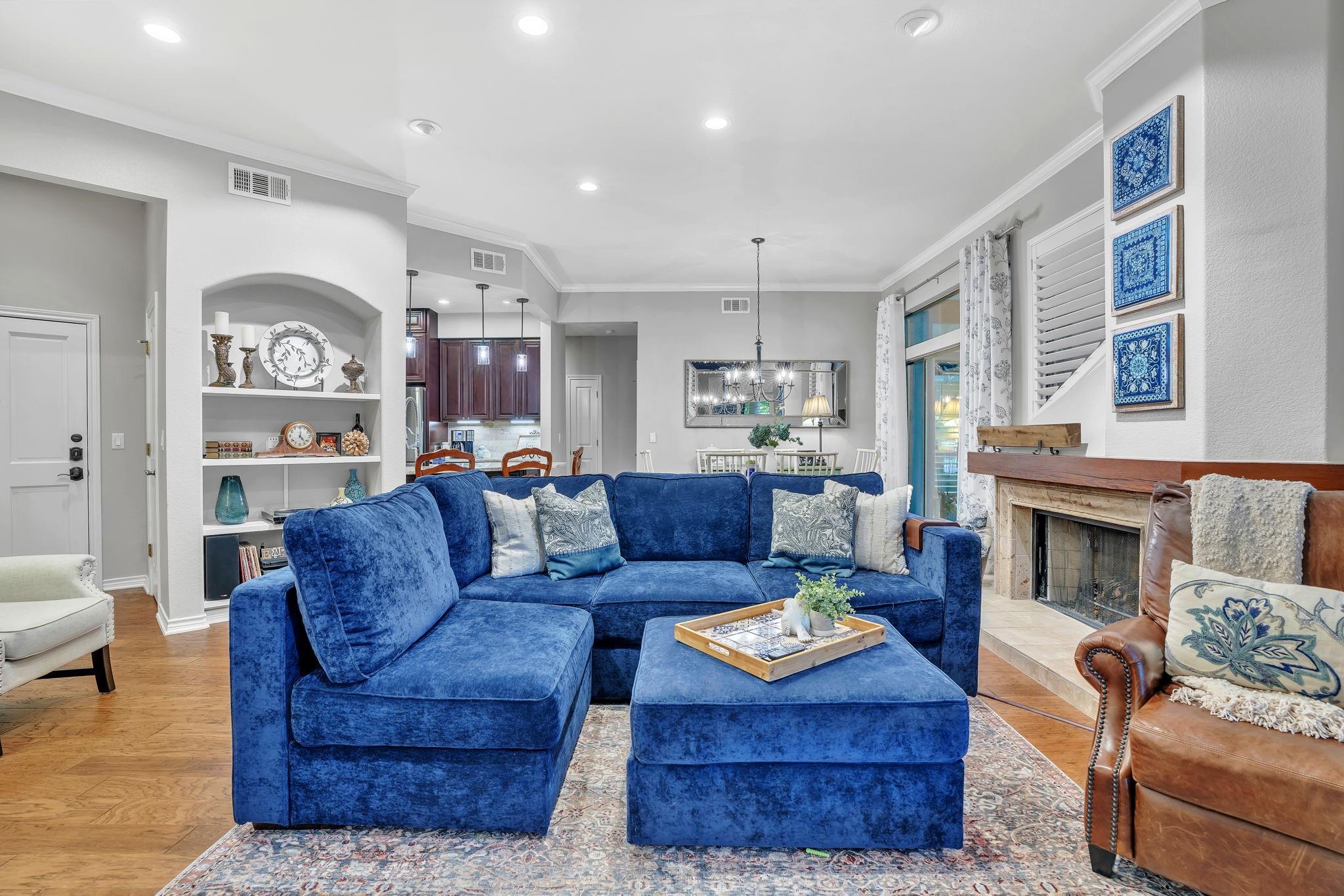 ABOR-9564958, 300 San Gabriel Village BLVD # 210