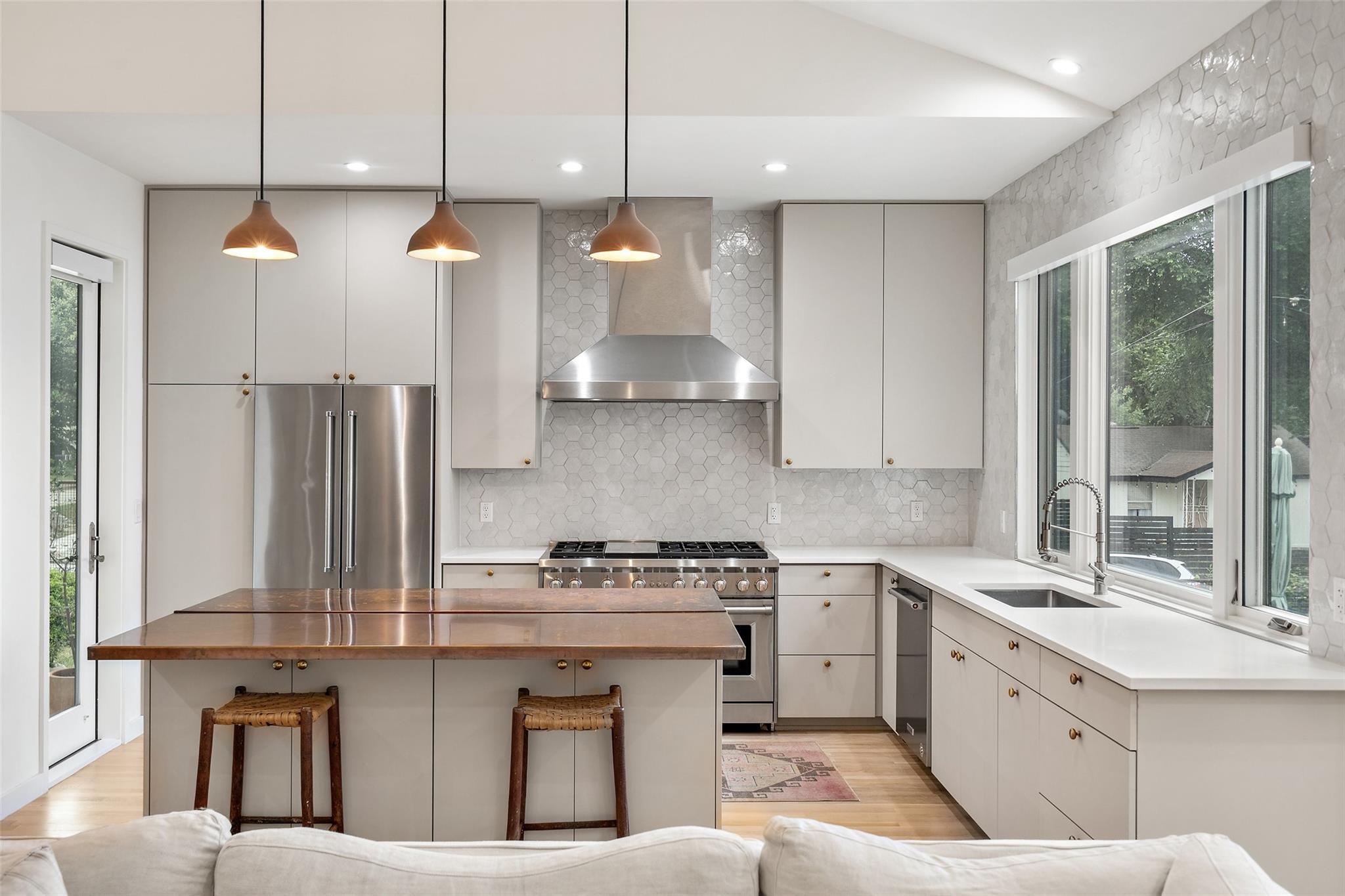 ABOR-7614160, 1623 Garden ST