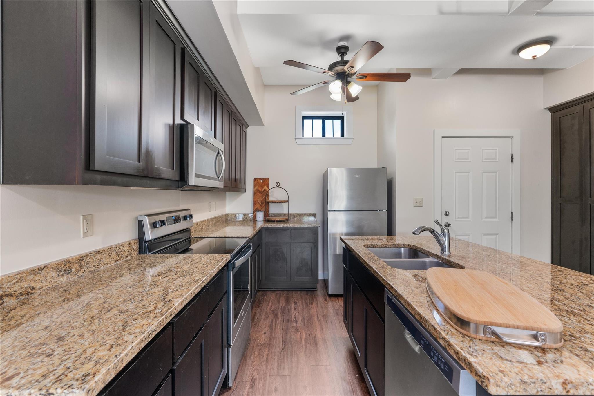 ABOR-1038196, 605 E University Ave # 201