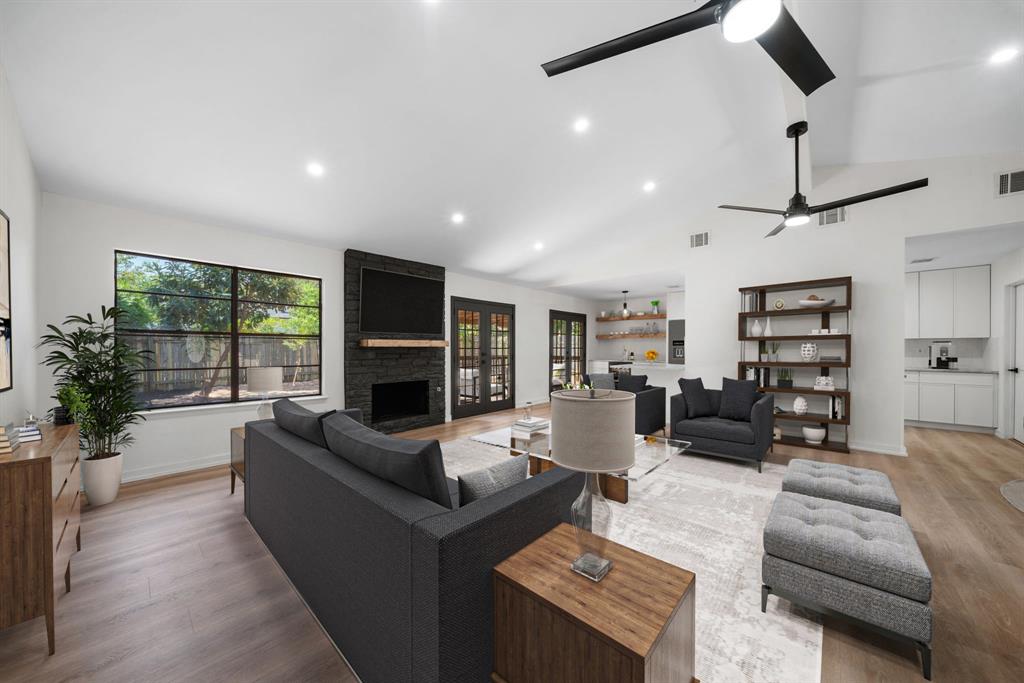ABOR-4213030, 4501 Oak Creek DR