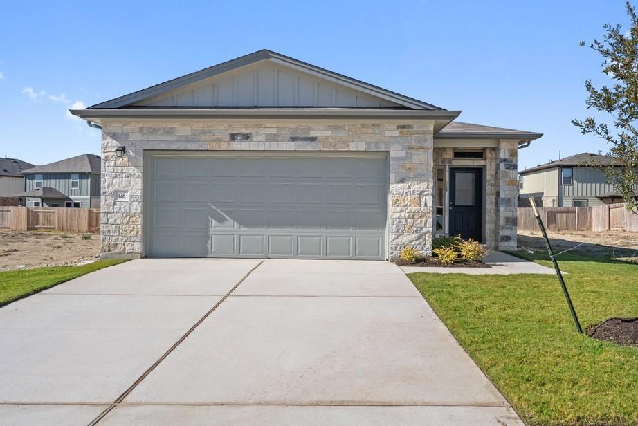 ABOR-4887557, 178 White Horses DR