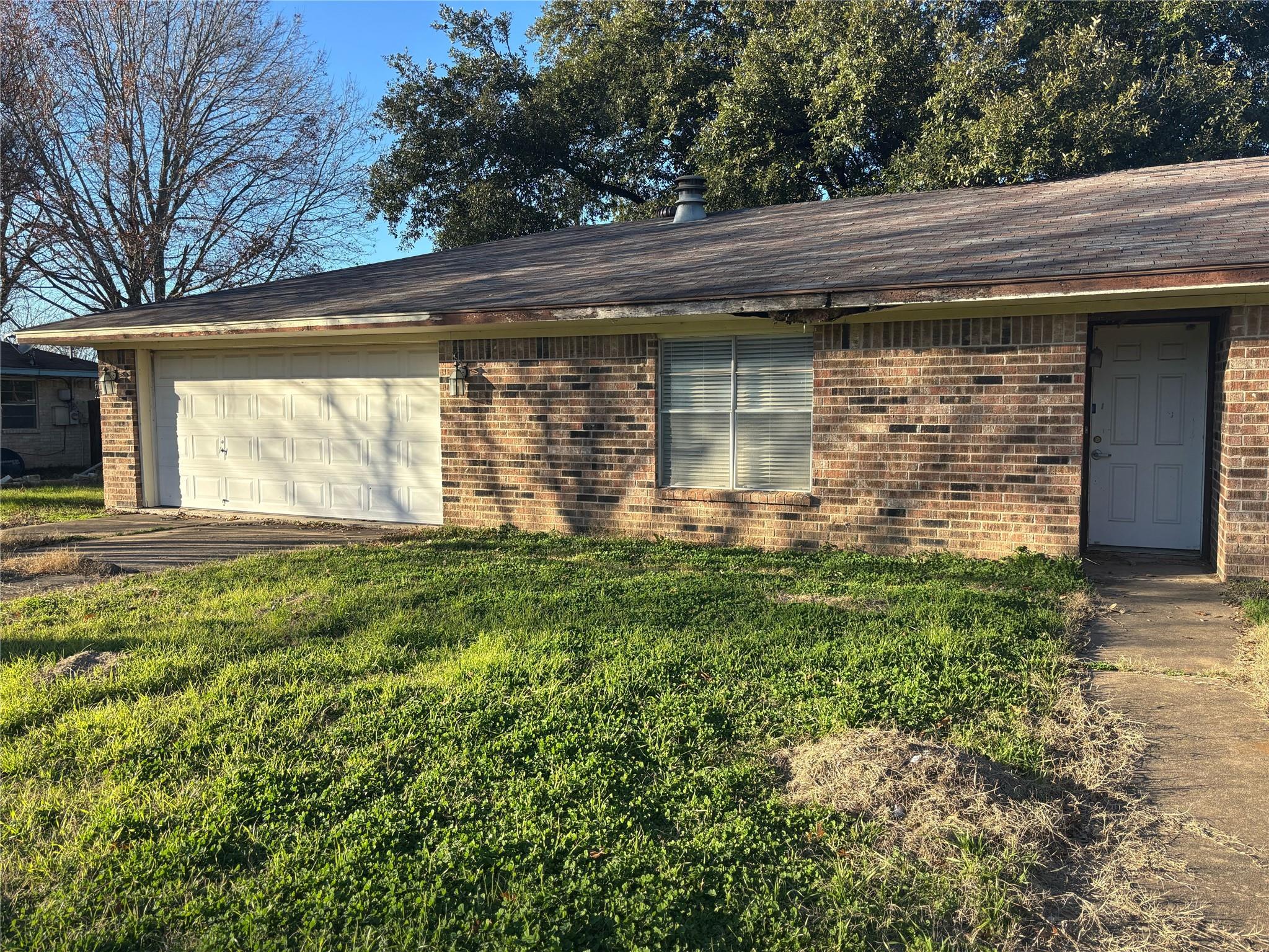 ABOR-7485091, 410 Juniper ST