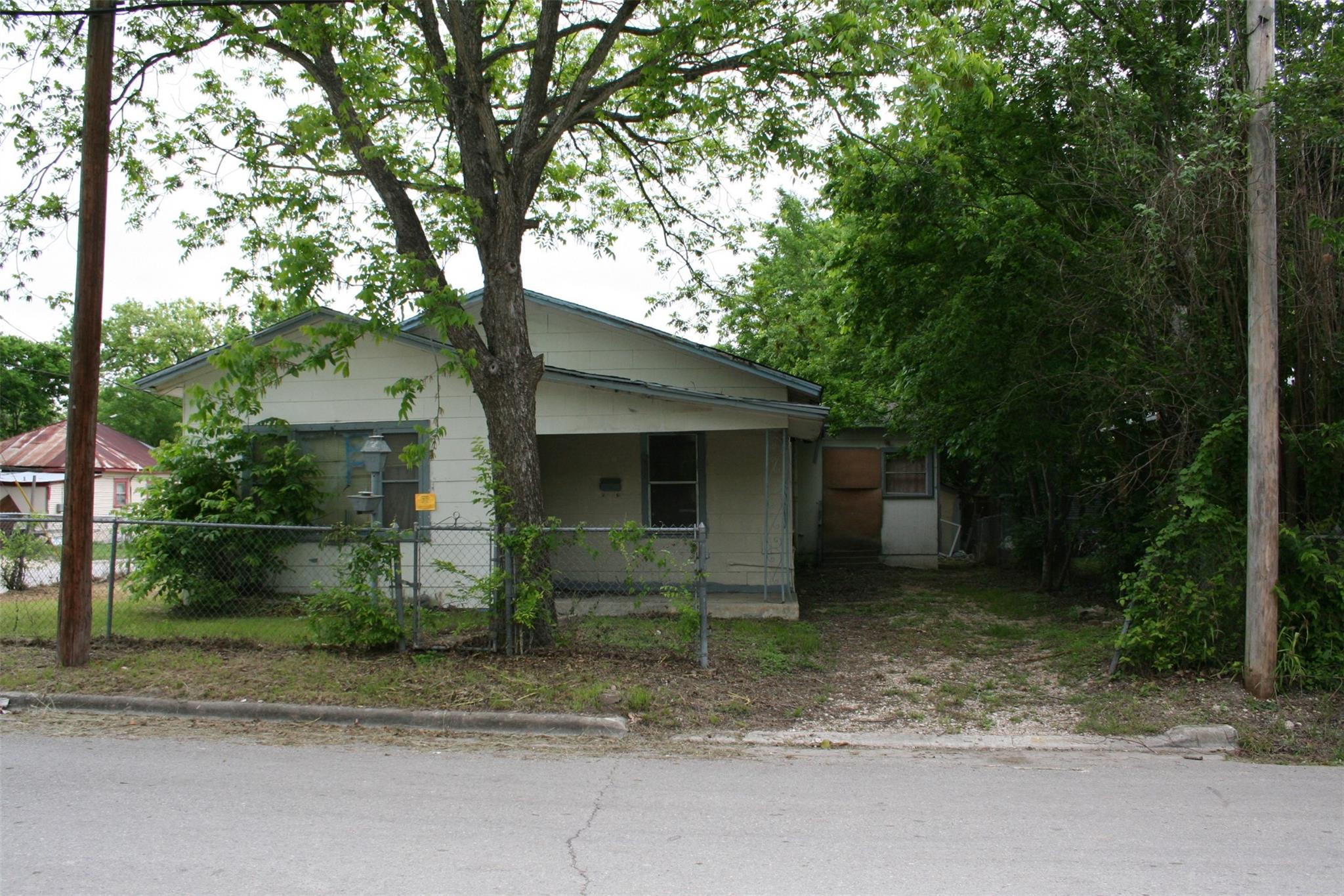 ABOR-4959825, 712 Neches ST