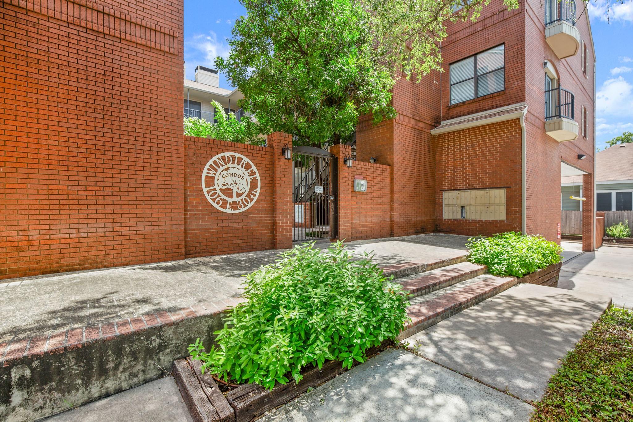 ABOR-4558730, 106 E 30th ST # 206