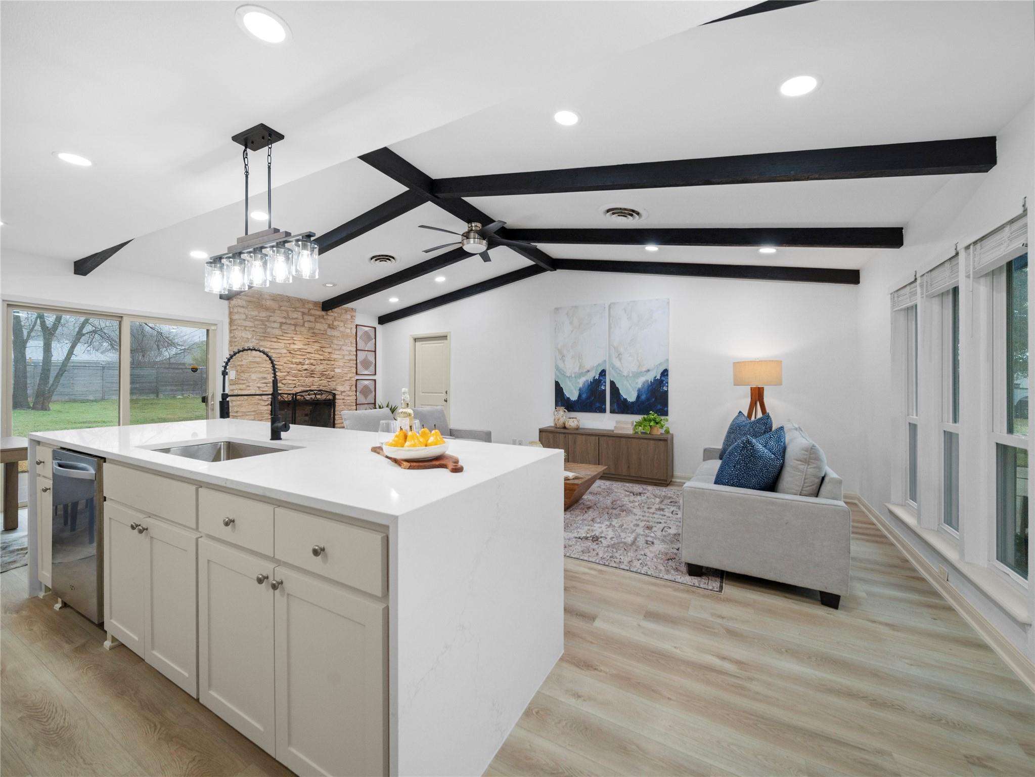 ABOR-1103287, 8104 Parkdale DR